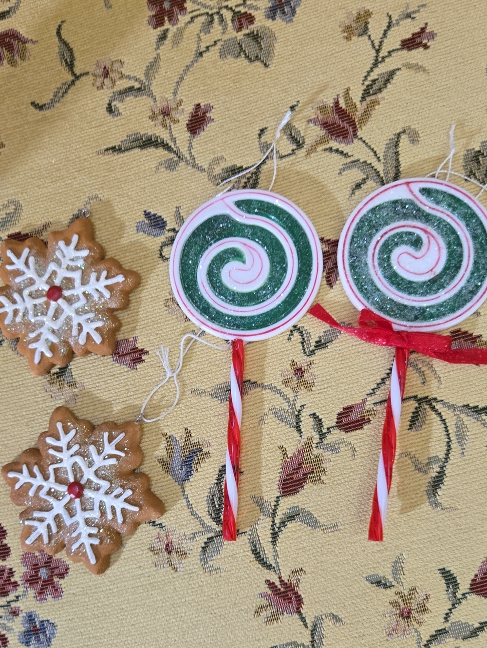 Holiday Green & White Swirl Lollipop Ornaments - Festive Home Holiday Décor